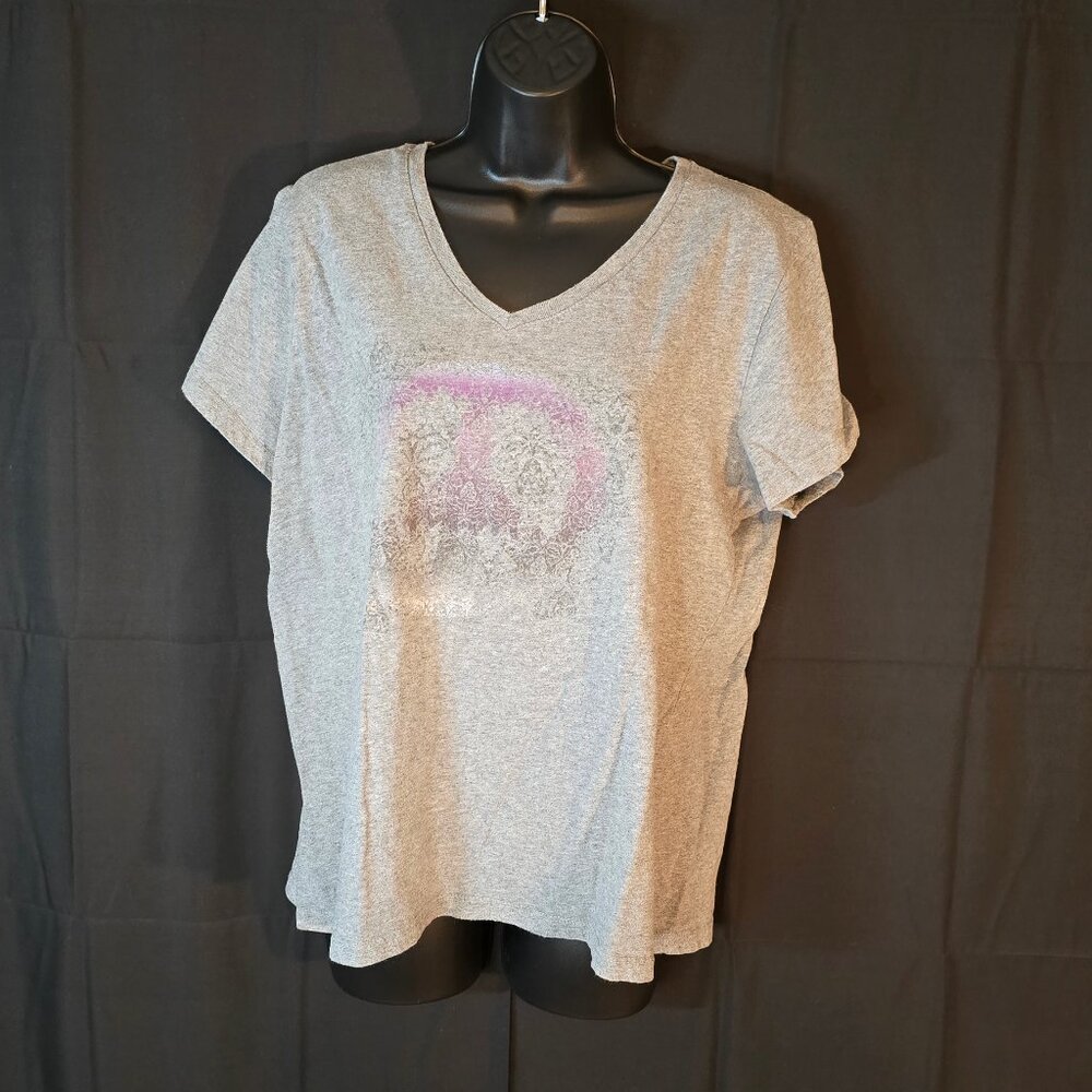 Grey Tee - Picture 4 of 6